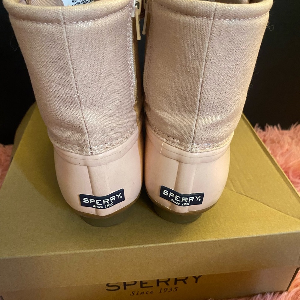 Sperry Kids Pink Duck Boots - Picture 9 of 12